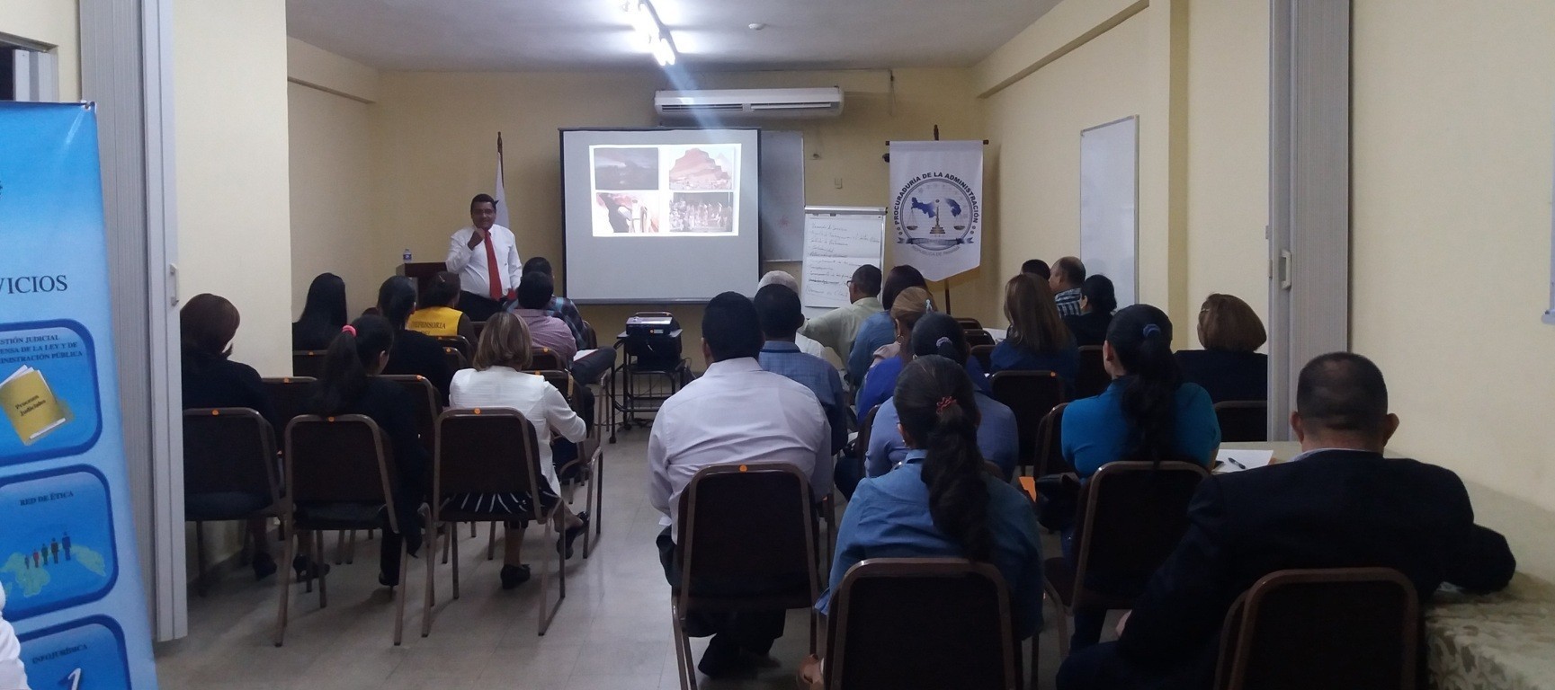 Lee más sobre el artículo Servidores públicos de la provincia de Veraguas se capacitan sobre organización del sector público panameño