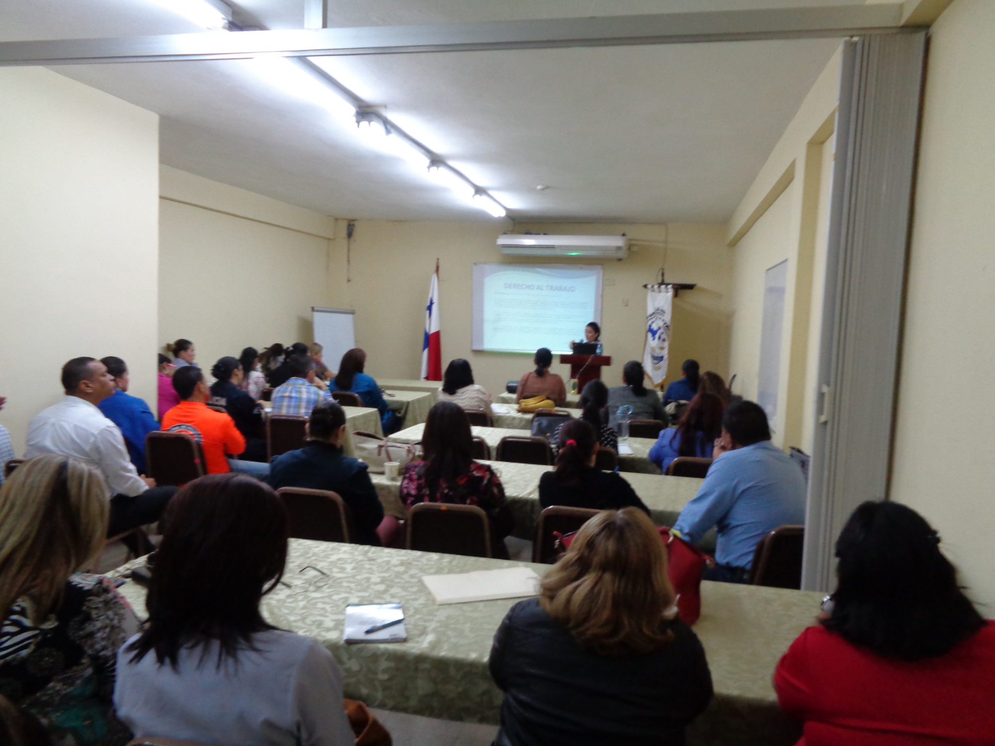 Lee más sobre el artículo Instituciones públicas de  Veraguas se capacitan  sobre “Inclusión laboral”