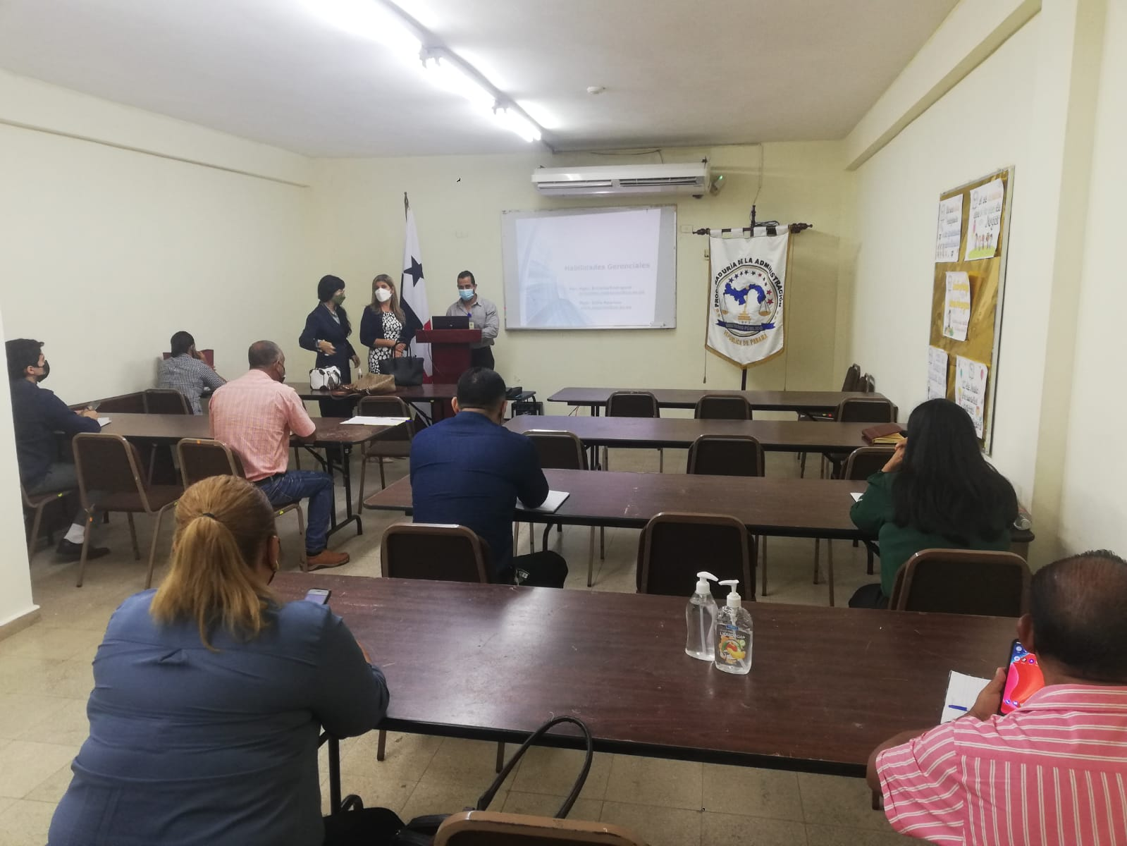 Lee más sobre el artículo Alcaldes de la provincia de Veraguas y Comarca Ngäbe Buglé se capacitan en el fortalecimiento de las habilidades gerenciales