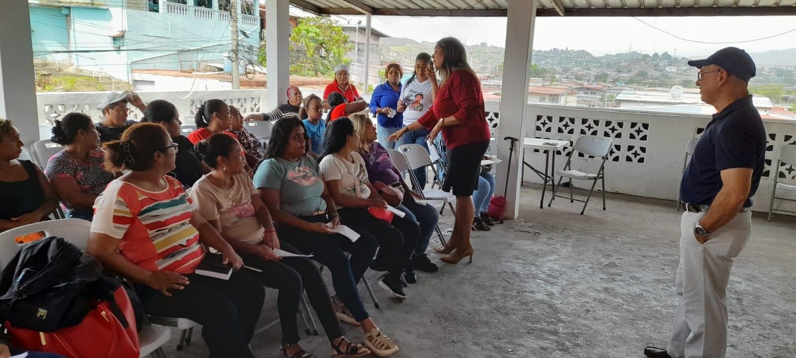 Lee más sobre el artículo Residentes de la comunidad de Arnulfo Arias en San Miguelito participaron de una capacitación sobre el manejo adecuado de desechos sólidos