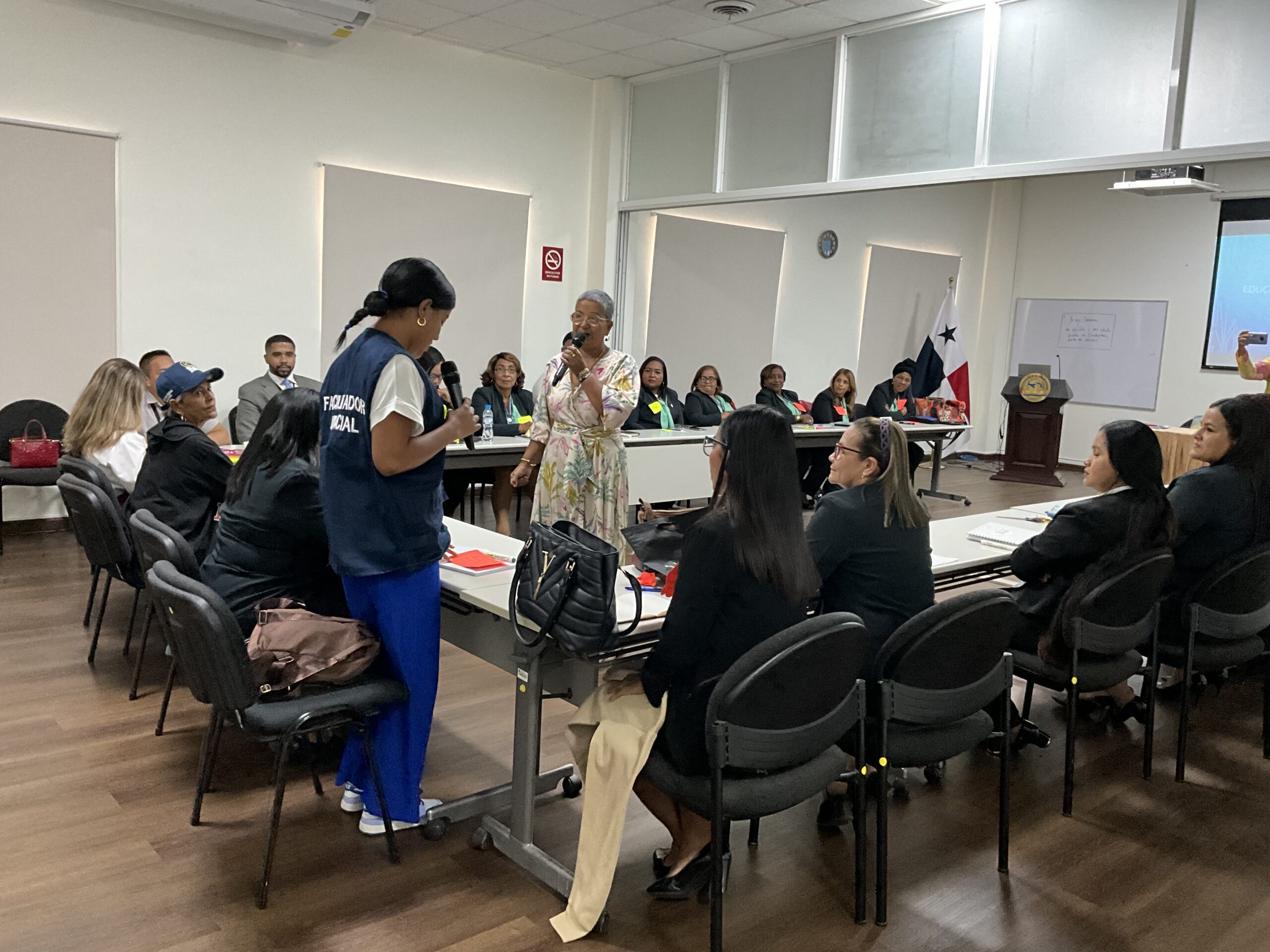 Lee más sobre el artículo EN LA PROCURADURÍA DE LA ADMINISTRACIÓN EXPOSITORA COLOMBIANA  HABLA SOBRE EL  RESPETO Y TOLERANCIA
