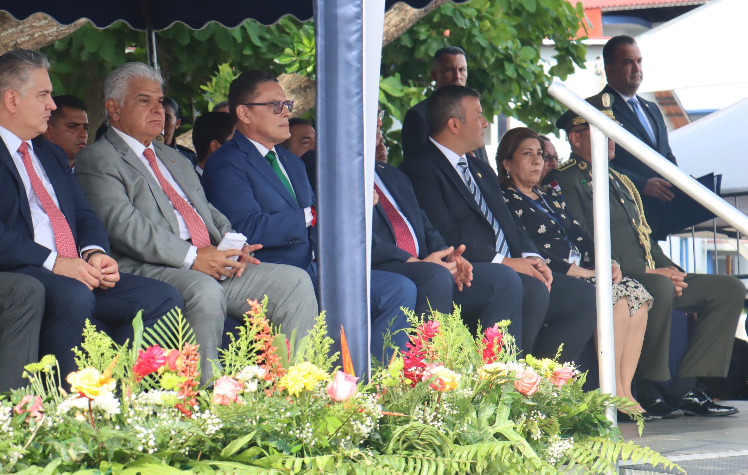 Lee más sobre el artículo PROCURADORA DE LA ADMINISTRACIÓN PARTICIPA EN GRADUACIÓN DE LA PROMOCIÓN 101 DEL ISPOL