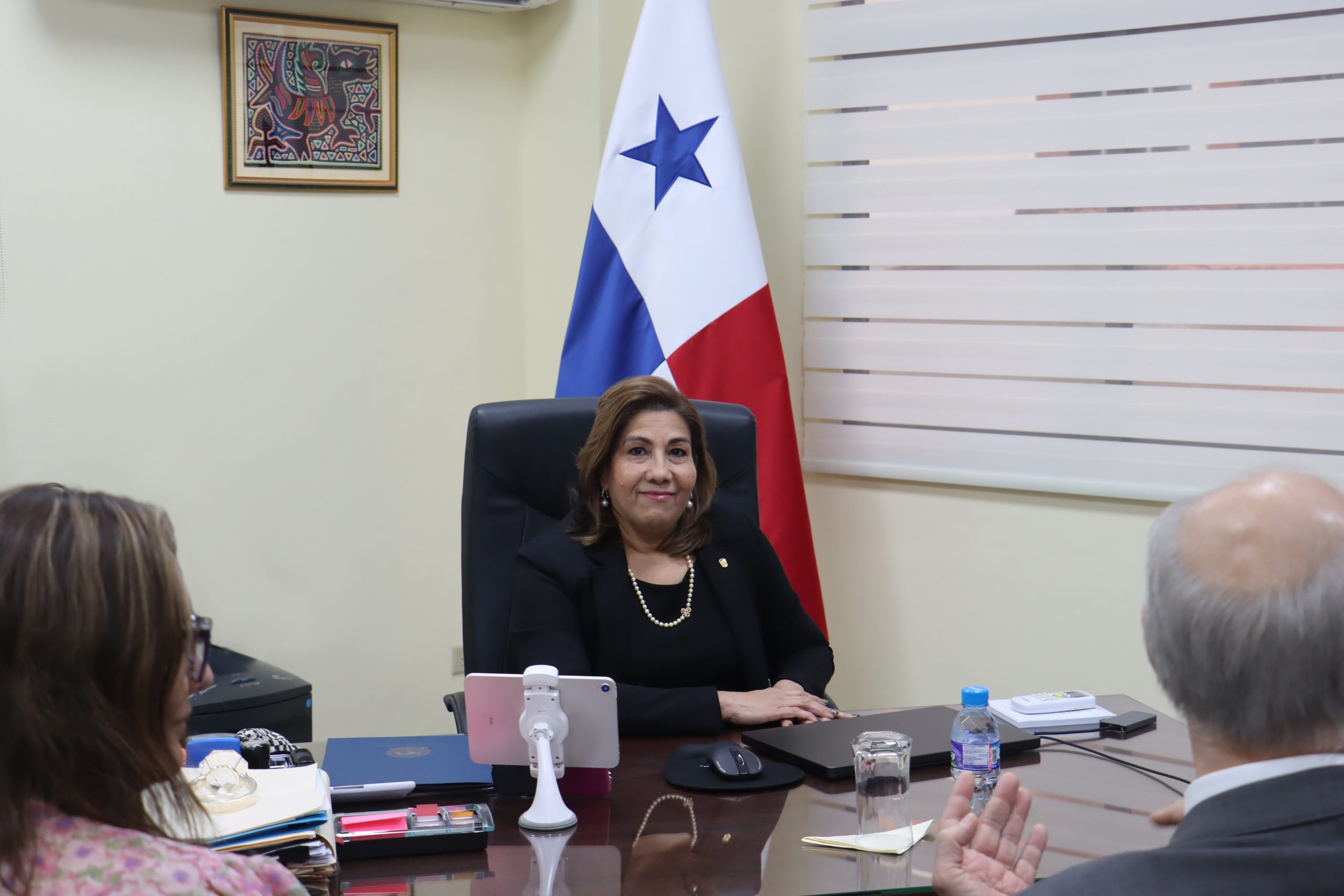 Lee más sobre el artículo PROCURADURÍA DE LA ADMINISTRACIÓN INAUGURA JORNADA ACADÉMICA SOBRE ACCESO A LA JUSTICIA CON PARTICIPACIÓN DE EXPERTO COLOMBIANO