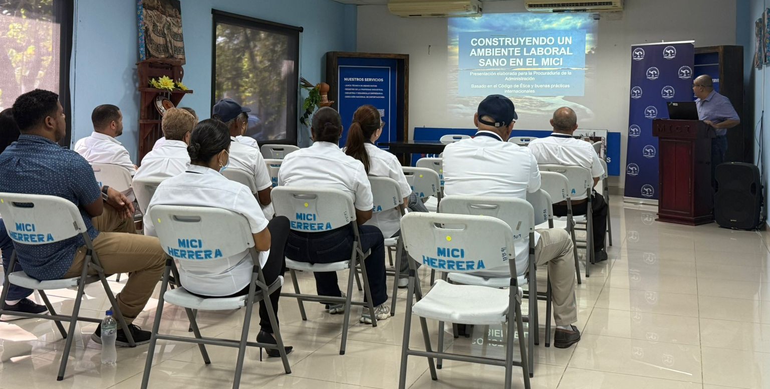 Lee más sobre el artículo CAPACITACIÓN SOBRE EL CÓDIGO DE ÉTICA EN LA SECRETARÍA PROVINCIAL DE HERRERA