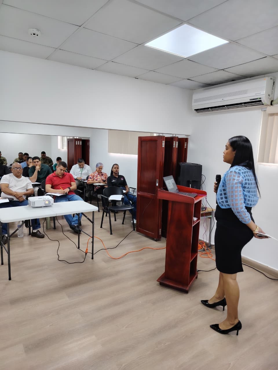 Lee más sobre el artículo LA PROCURADURÍA DE LA ADMINISTRACIÓN IMPULSA JORNADA DE CAPACITACIÓN SOBRE PREVENCIÓN DE RIESGOS Y ATENCIÓN DE EMERGENCIAS EN PANAMÁ ESTE