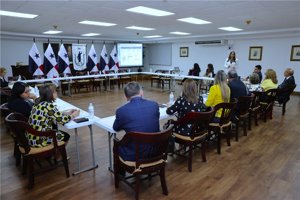 Lee más sobre el artículo PROCURADORA GRETTEL VILLALAZ DE ALLEN PARTICIPA EN REUNIÓN DEL CONSEJO JUDICIAL DE PANAMÁ