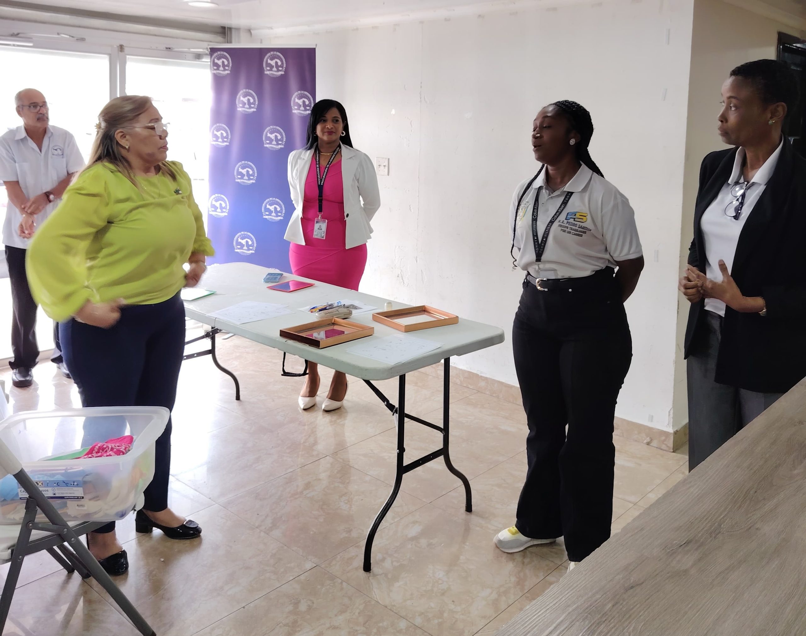 Lee más sobre el artículo SERVIDORES PÚBLICOS DE LA JUNTA COMUNAL DE BARRIO SUR RECIBEN CAPACITACIÓN SOBRE IGUALDAD Y EQUIDAD PARA PERSONAS CON DISCAPACIDAD
