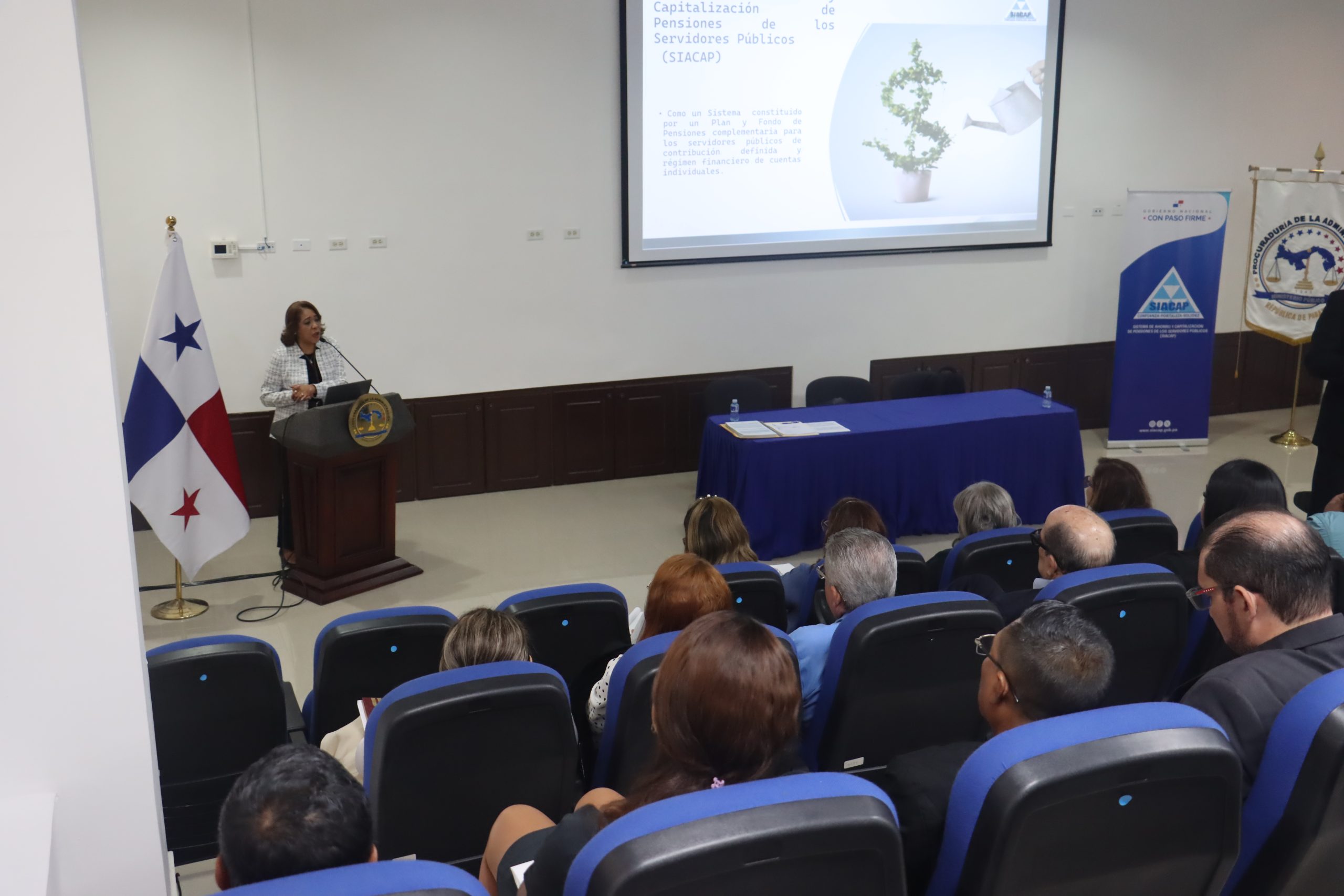 Lee más sobre el artículo FUNCIONARIOS PARTICIPAN EN JORNADA ACADÉMICA SOBRE LA IMPORTANCIA DEL AHORRO