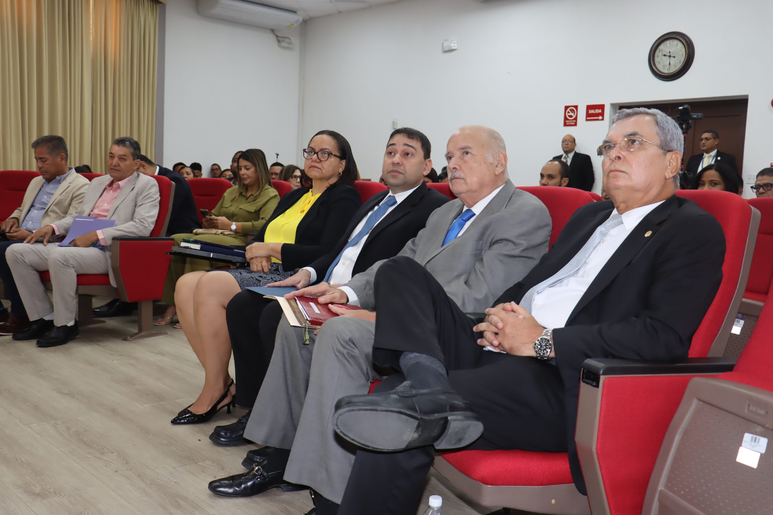 Lee más sobre el artículo DESAFÍOS PRESENTES Y FUTUROS: DIEZ AÑOS DE CREACIÓN DE LA SECRETARÍA DE ASUNTOS MUNICIPALES