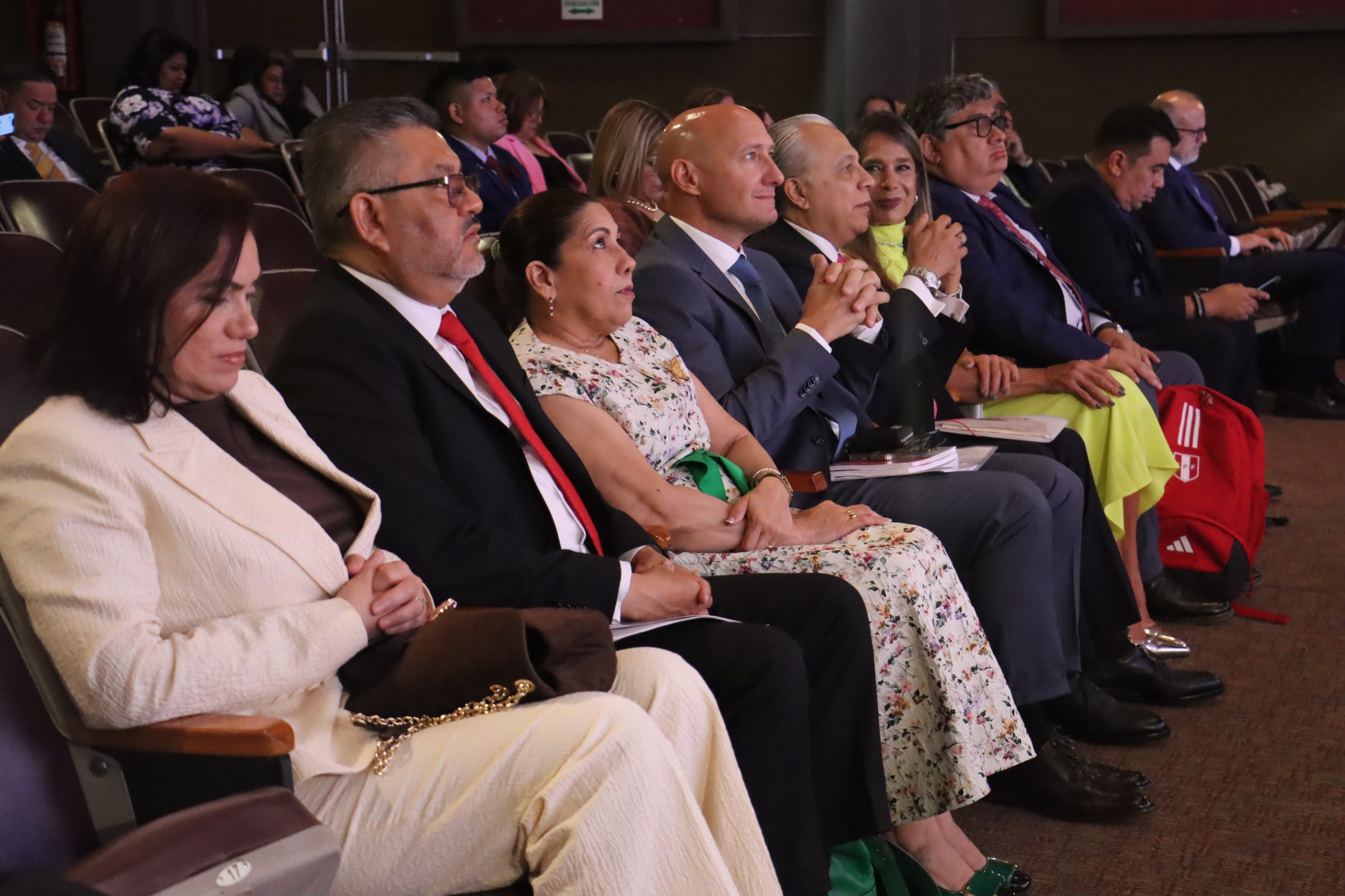 Lee más sobre el artículo TRANSFORMACIÓN DEL DERECHO Y EL ACCESO A LA JUSTICIA,  PROCURADORA DE LA ADMINISTRACIÓN PARTICIPA EN CONGRESO INTERNACIONAL