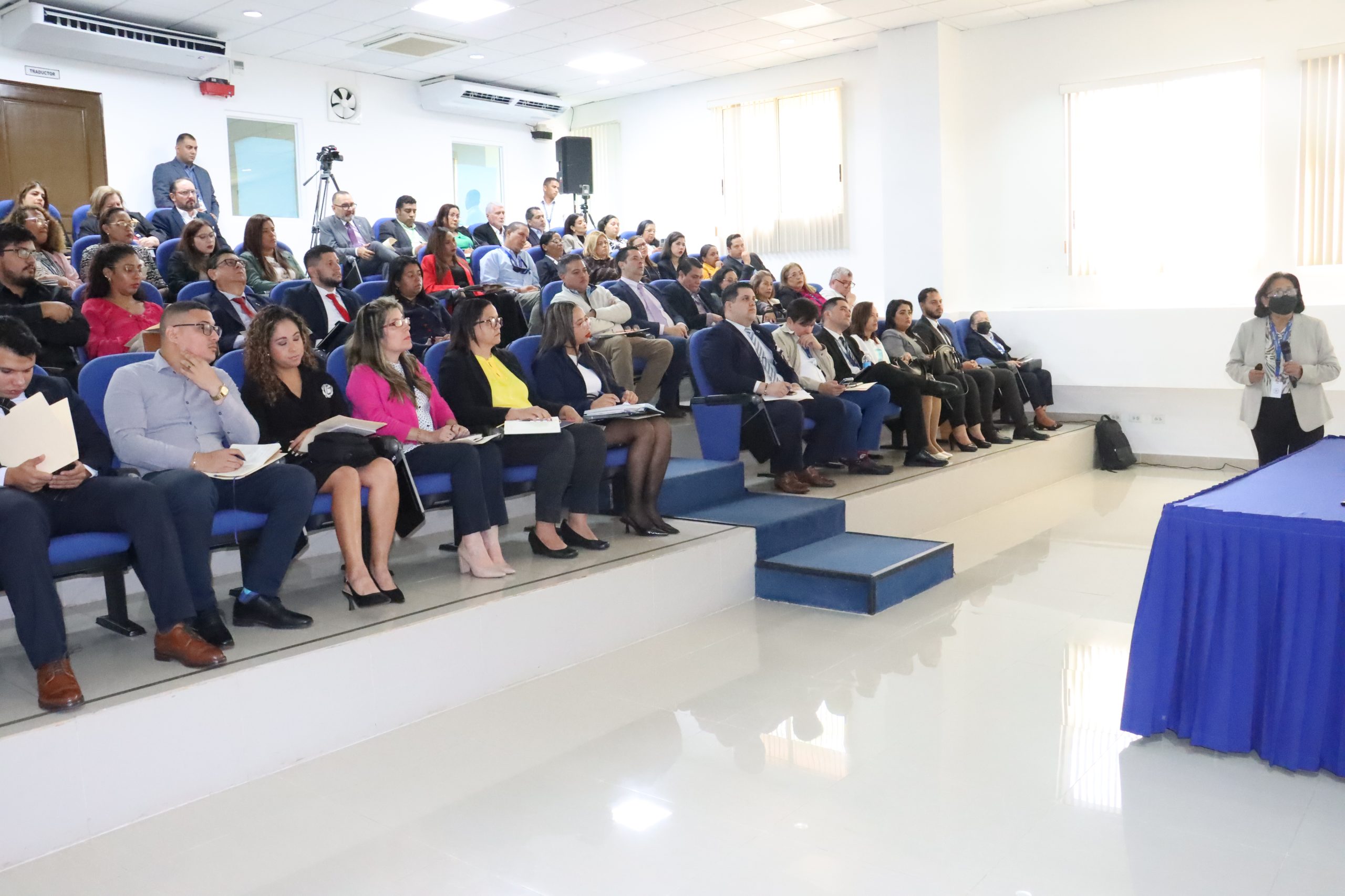 Lee más sobre el artículo PROCURADURÍA DE LA ADMINISTRACIÓN INICIA SEMINARIO-TALLER SOBRE ORGANIZACIÓN DEL SECTOR PÚBLICO PANAMEÑO