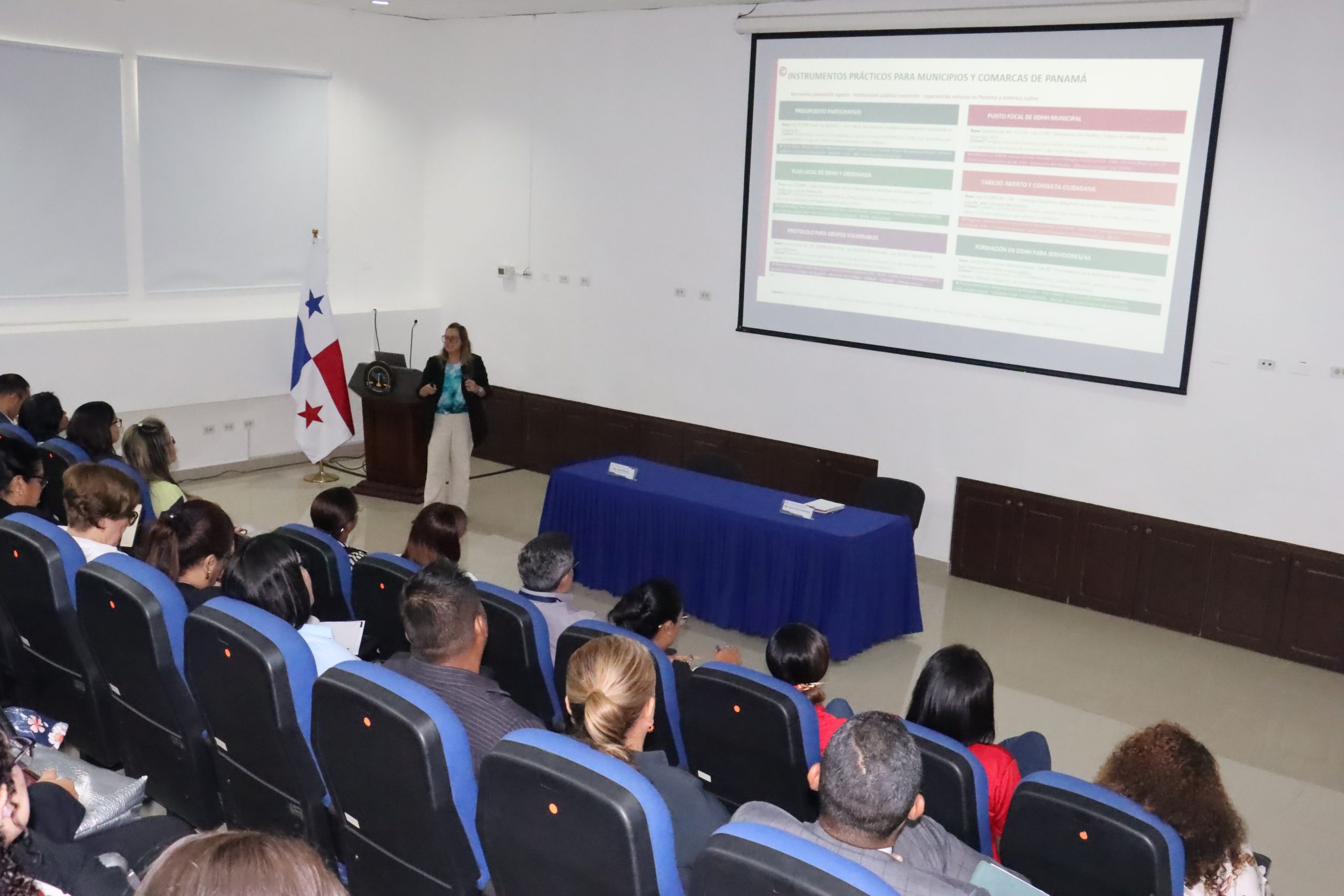 Lee más sobre el artículo CONFERENCIA SOBRE DERECHOS HUMANOS EN LA PROCURADURÍA DE LA ADMINISTRACIÓN