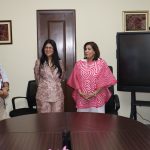 PROCURADORA DE LA ADMINISTRACIÓN RECONOCE LABOR DE MÉDICO DE LA CAJA DE SEGURO SOCIAL