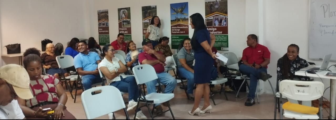 Lee más sobre el artículo EN COLÓN, SERVIDORES PÚBLICOS SE CAPACITAN EN ÉTICA INSTITUCIONAL