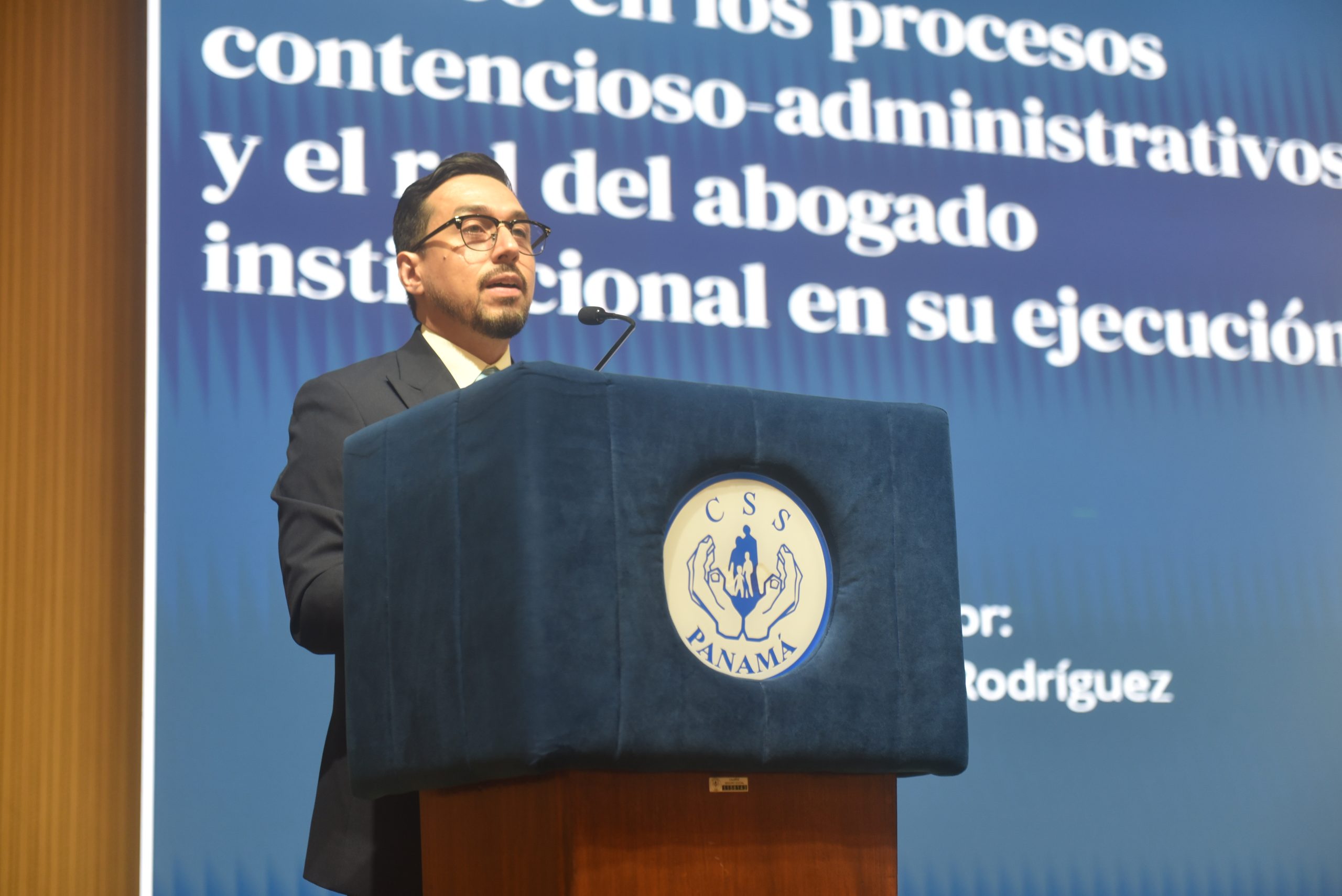 Lee más sobre el artículo LA DEFENSA DEL INTERÉS PÚBLICO EN LOS PROCESOS CONTENCIOSO-ADMINISTRATIVOS Y EL ROL DEL ABOGADO EN SU EJECUCIÓN