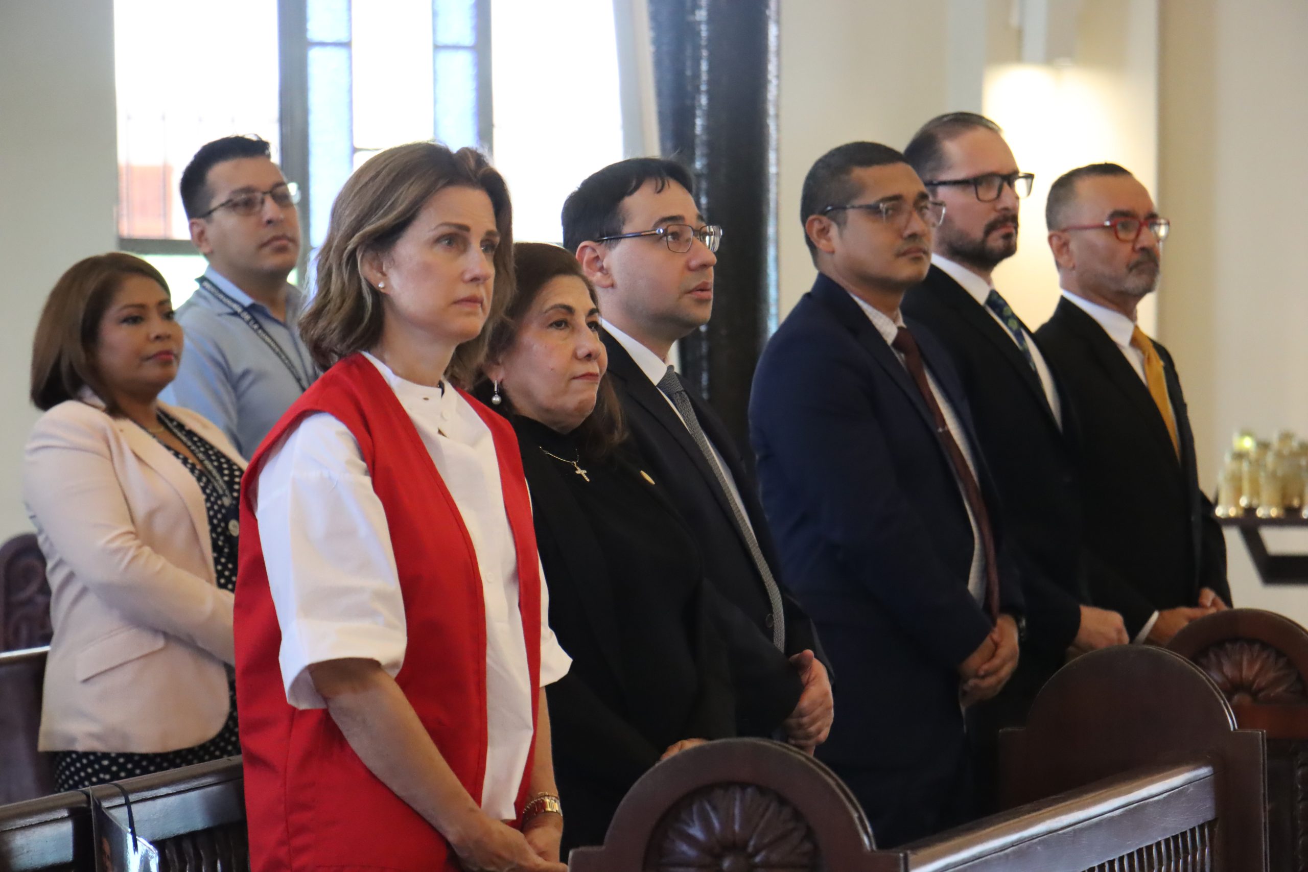 Lee más sobre el artículo PROCURADURÍA DE LA ADMINISTRACIÓN CONSAGRA OFICIALMENTE A LA INSTITUCIÓN A LOS SAGRADOS CORAZONES